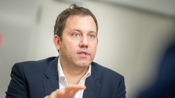 Arbeitsmarkt: SPD-Chef Klingbeil fordert höheren Mindestlohn