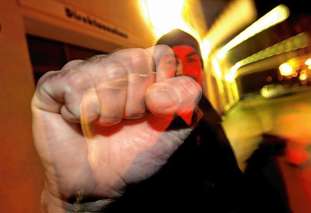Lörrach: Taxifahrer angegriffen und leicht verletzt