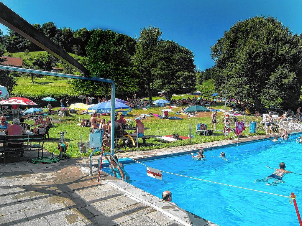 Schopfheim: Höhenschwimmbad für neue Saison bereit