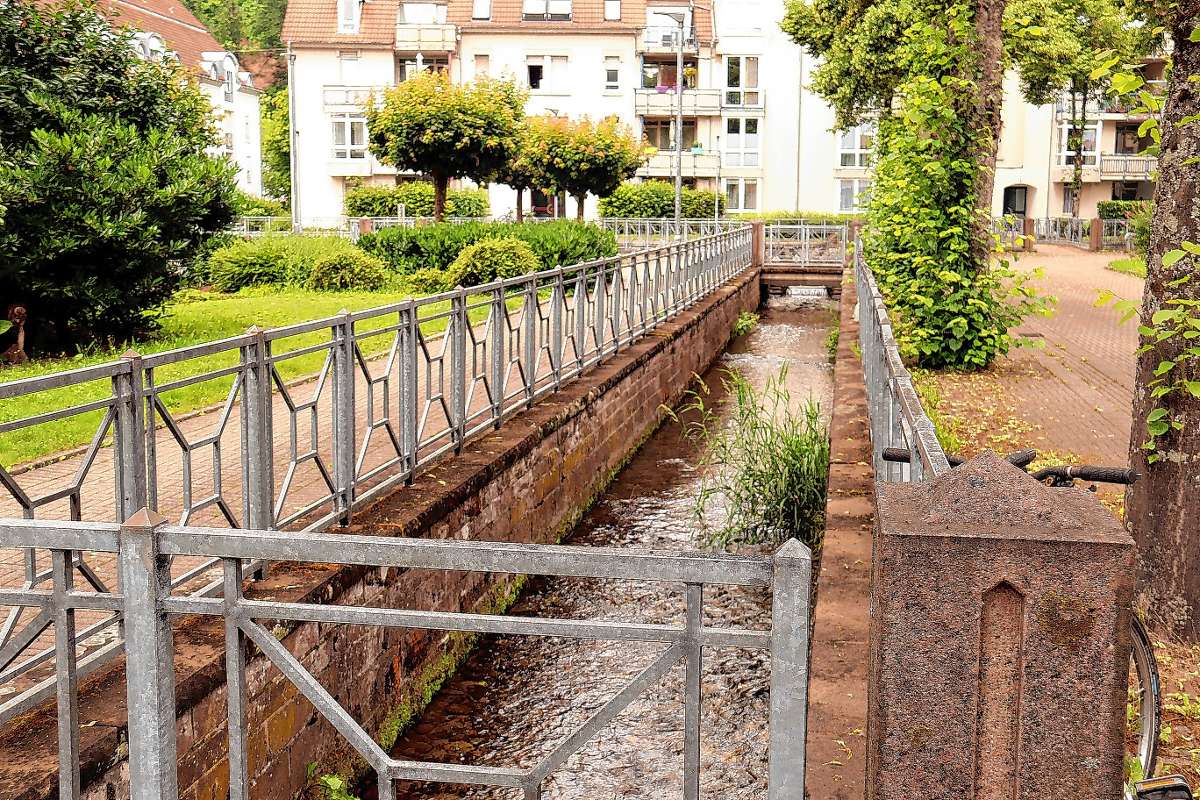 Schopfheim: Wasser weg – Geländer bleiben