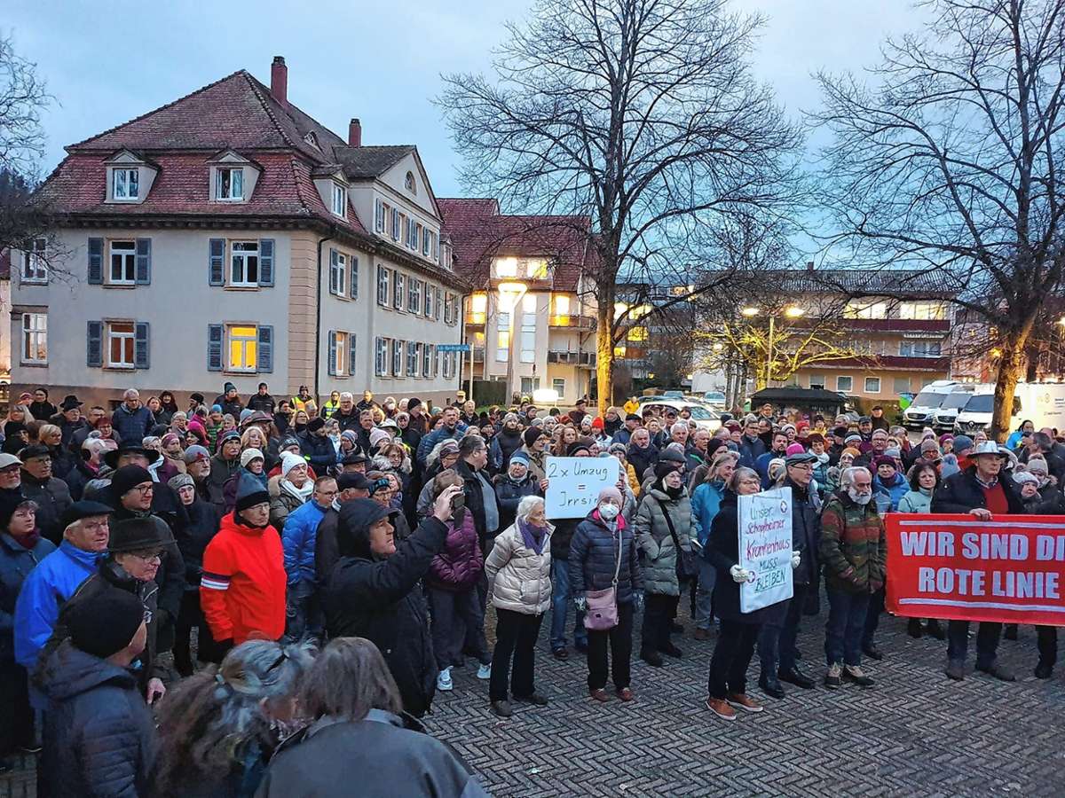 Rund 500 Bürger folgten dem Aufruf der Schopfheimer Parteien.