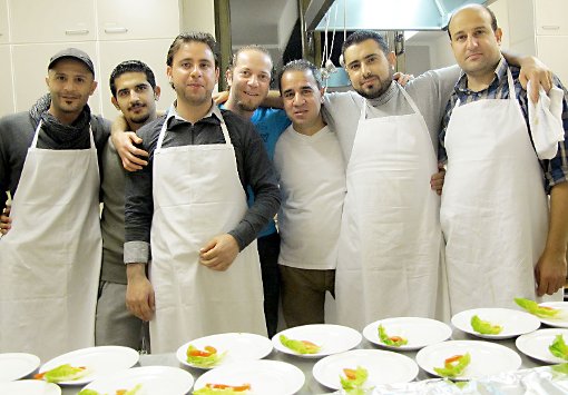 Das syrische Kochteam aus Hauingen  Foto: zVg/Isabell Schäfer-Neudeck Foto: Die Oberbadische