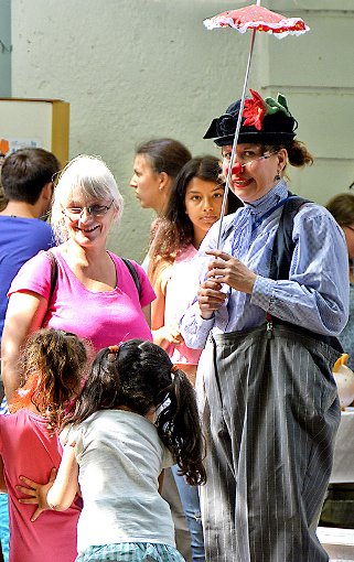 Ein buntes, fröhliches Miteinander prägte das große Fest des Stadtteilvereins in Friedlingen. .  
Fotos: Joachim Pinkawa Foto: Weiler Zeitung