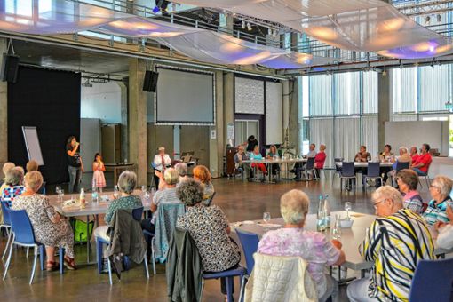 Die „Fetscher-Family“ trugen mit ihrem Programm maßgeblich zum unterhaltsamen Programm des Seniorennachmittags in Eimeldingen bei. Foto: Joachim Pinkawa