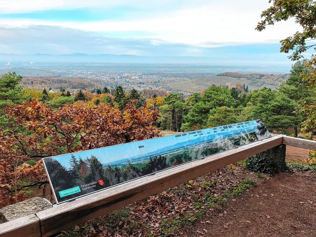 Badenweiler: Panoramatafel zeigt Ausblicke