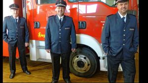 Efringen-Kirchen: Feuerwehr ehrt Kameraden