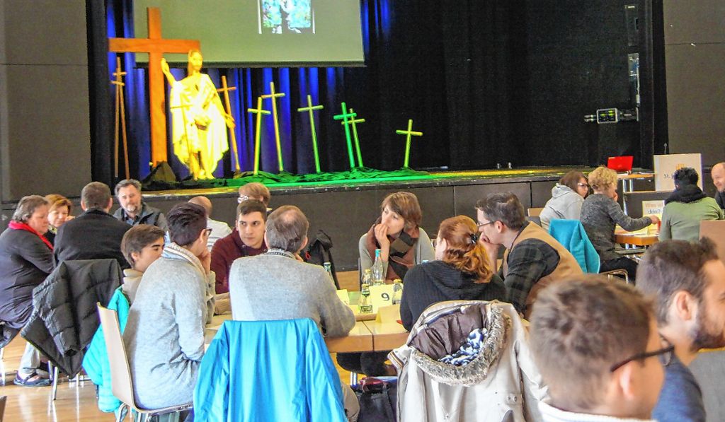 Führungskräfte des St. Josefshauses setzen sich in einer Klausur intensiv mit dem Thema Werte auseinander.  Foto: zVg