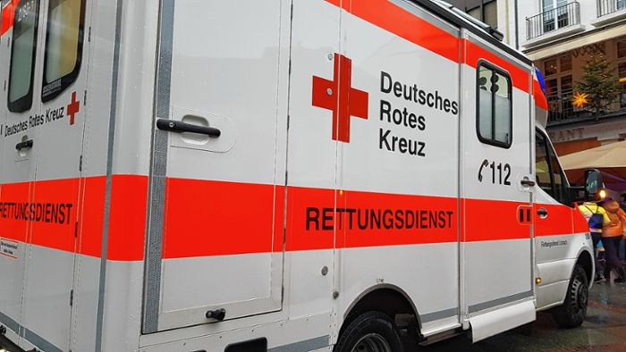 Rheinfelden: Radler prallt gegen Auto