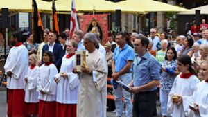 Lörrach: Katholiken feiern Fronleichnam auf dem Alten Marktplatz
