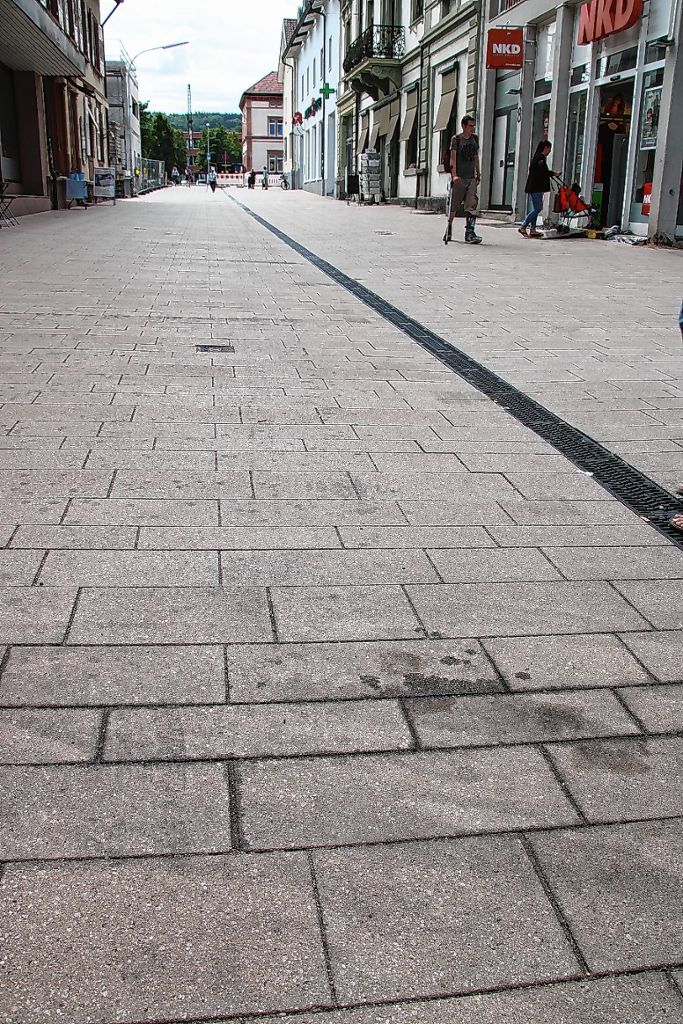 Schopfheim: Fußgängerzone: Schon Flecken auf dem neuen Pflaster