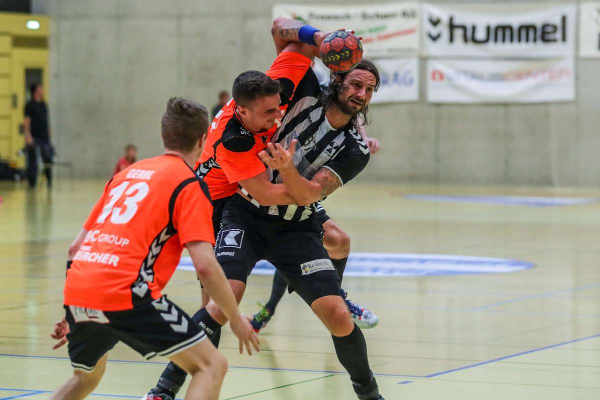Handball: An die Wand gespielt