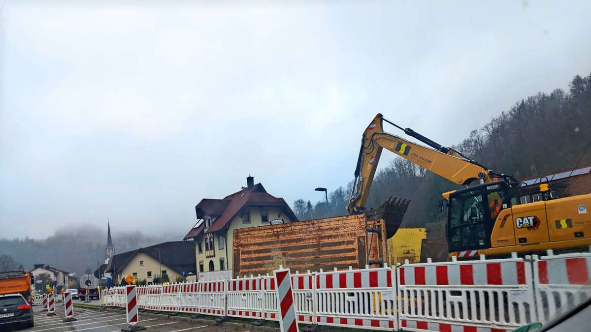 Schönau: Ampelanlage weg gestellt