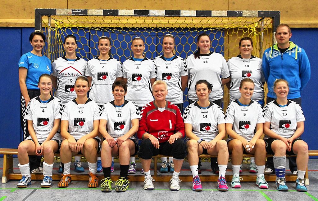Handball: Team auf und neben dem Feld