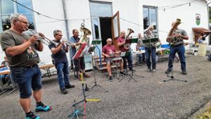 Malsburg-Marzell: Brunnenfest in Malsburg Marzell ist ein voller Erfolg: Publikum singt mit