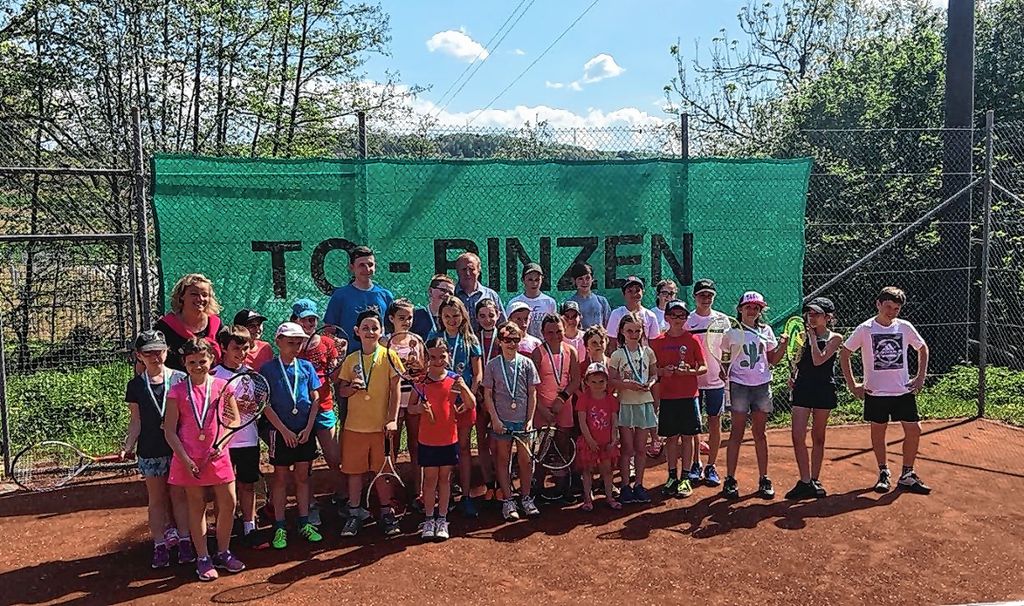 Binzen: TC Binzen eröffnet Freiluft-Saison mit Jugendturnier