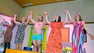 Theater in Häg-Ehrsberg: Dreiakter um einen Macho begeistert Zuhörer