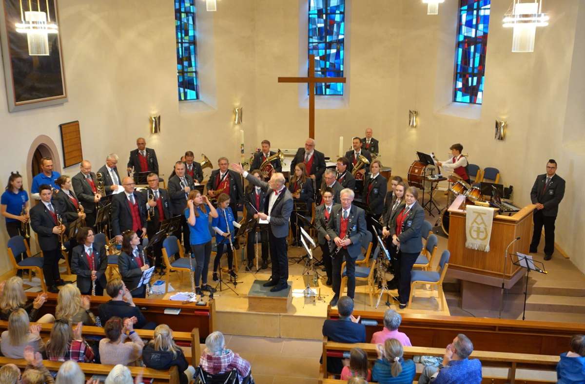 Musikverein Steinen gibt Konzert: Als Zugabe erklingt in Petruskirche „Hallelujah“
