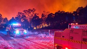 Australien: Smartphone an der Autobatterie: Camper lösen Buschbrand aus