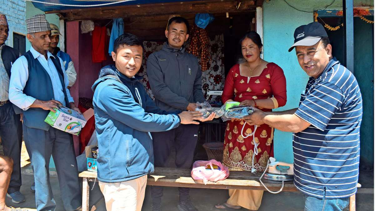Inzlingen: Mit Motoröl und Ersatzteilen  nach Nepal