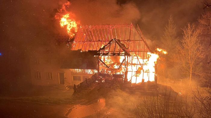 Großfeuer in Niederböllen: Brandursache noch unklar