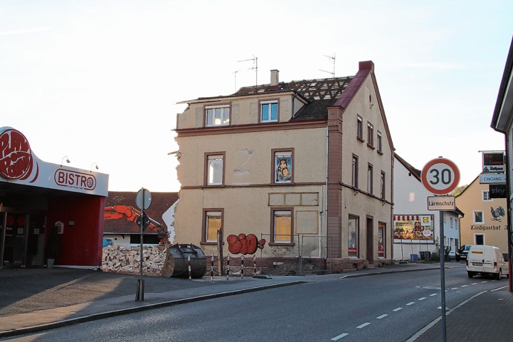 Grenzach-Wyhlen: Ortsbildprägendes Gebäude macht Platz für Neubau
