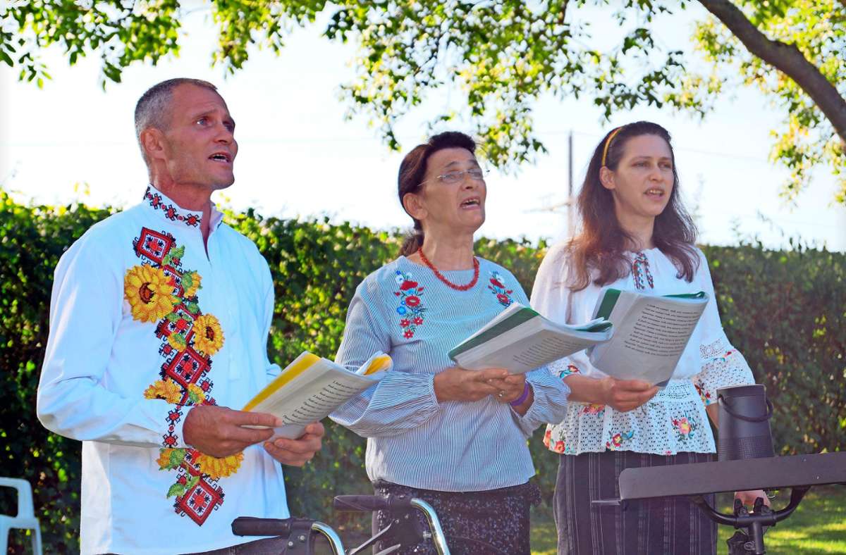 Bad Bellingen: „Chor ohne Namen“ rührt zu Tränen