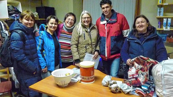 Efringen-Kirchen: Flüchtlingen beim Ankommen helfen