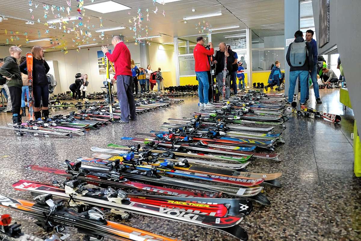 263 Paar Ski sind bei der Skibörse angeboten worden. Foto: zVg