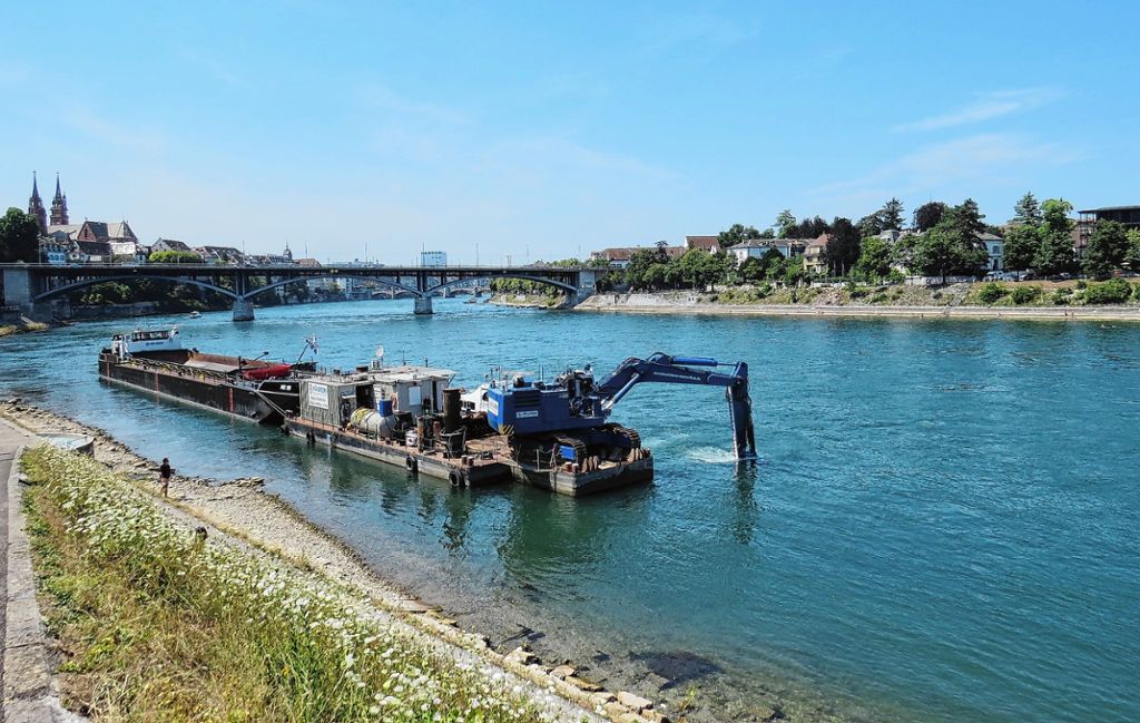 Basel: Im Rhein rückt der Bagger an