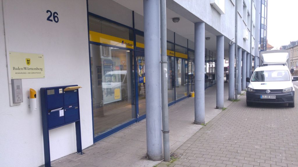 Lörrach: „Ein Skandal“: Lutz kritisiert die Postbank