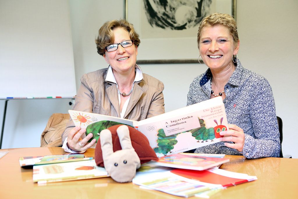 UIrike Fritsch (l.) und Michaela Kern engagieren sich für die Sprachförderung in Lörracher Kindergärten  Foto: Kristoff Meller Foto: Die Oberbadische