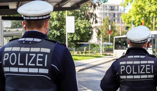 Ein 17-jähriges Mädchen ist nach Angaben der Polizei am Freitagabend in Basel Opfer eines Sexualdelikts geworden. Foto: Meller