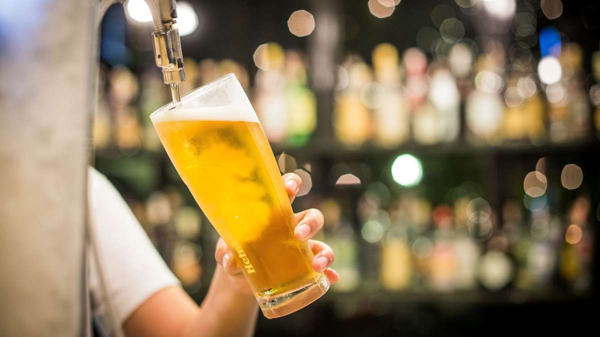 Basel: Schweizer trinken weniger Bier