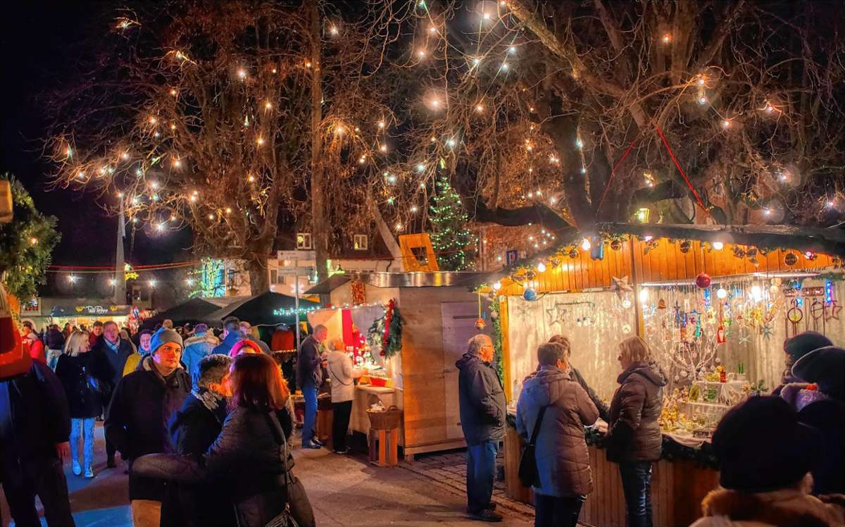 Am Wochenende ist Weihnachtsmarkt auf dem Altweiler Lindenplatz. Foto: Archiv