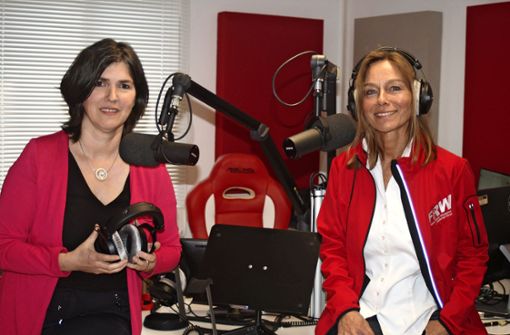 Im Schopfheimer Studio des Freien Radios Wiesental bei der Aufnahme zu einer Folge des Podcasts (von links): Susanne Eichin und Conny Blum. Foto: Ines Bode