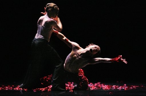 Für Les Ballets de Monte-Carlo entstanden: Goeckes „Le spectre de la rose“ mit Nathalie Nordquist und Jeroen Verbruggen Foto: Hans Gerritsen