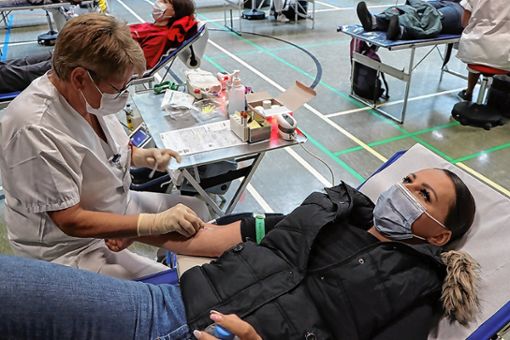 Martina Krinke aus Wollbach kam zu ihrer ersten Blutspende nach Inzlingen. Foto: Rolf Rombach