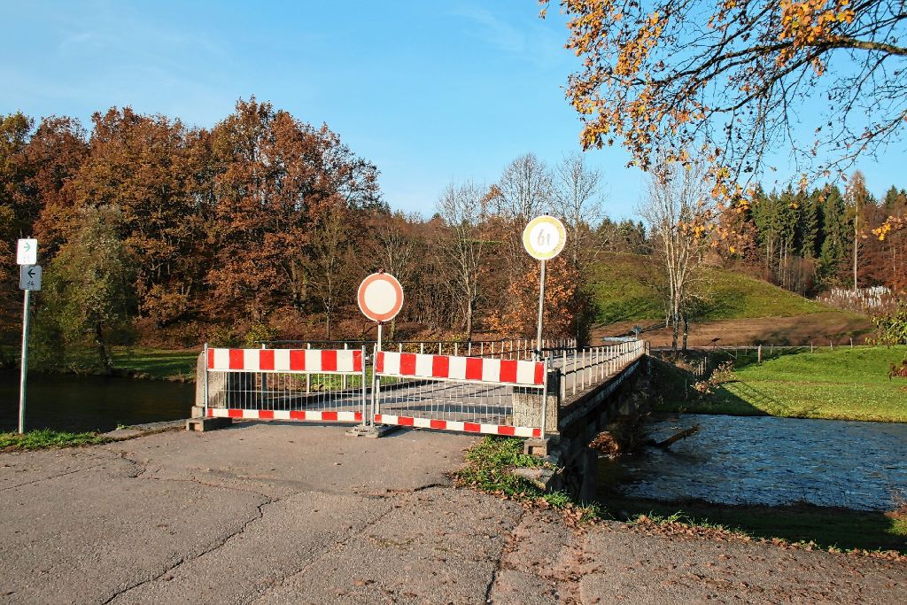 Steinen: Föhribuckbrücke in Höllstein nach Hochwasser gesperrt