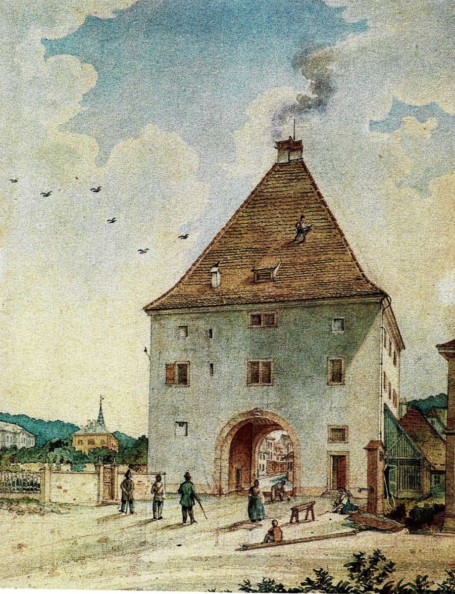 1691 gebautes Stadttor mit Gefängniszellen