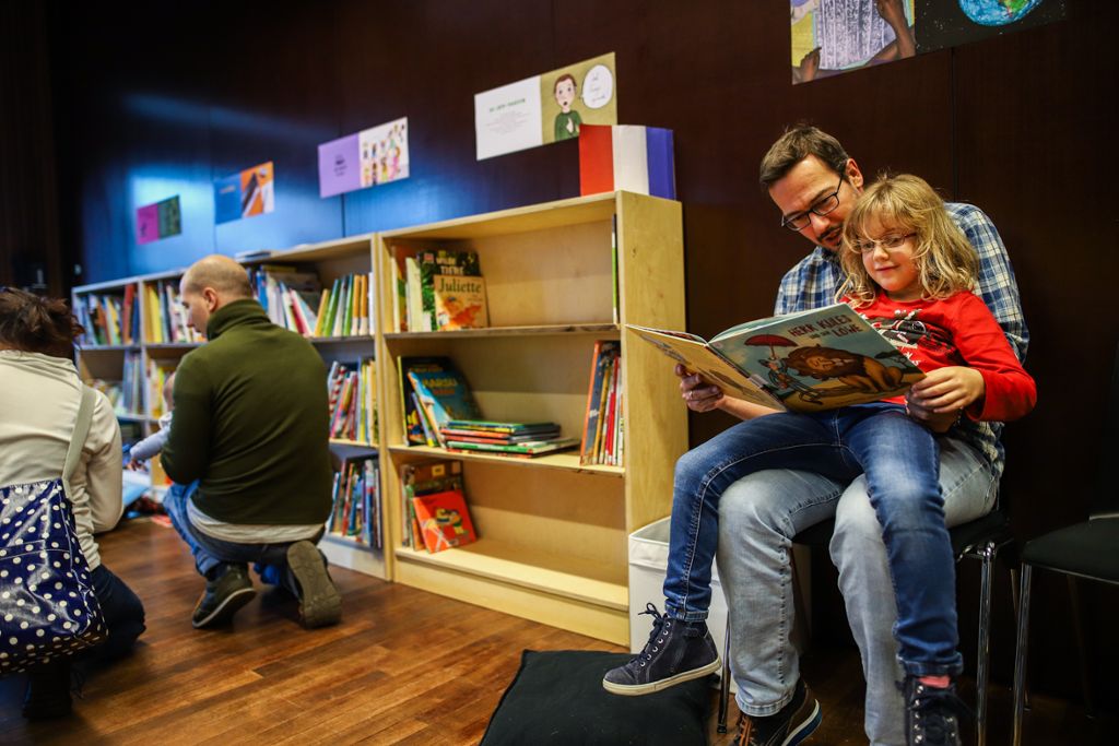 Impressionen der 27. Kinderbuchmesse Lörracher Leselust im Burghof.