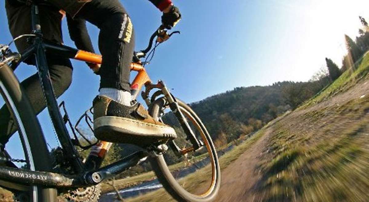 Lörrach: Mountainbiker nach Sturz in Kinderklinik