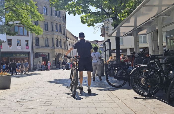 Lörracher Innenstadt: Mehr aggressive Radfahrer bei Kontrolle von Fahrverbot
