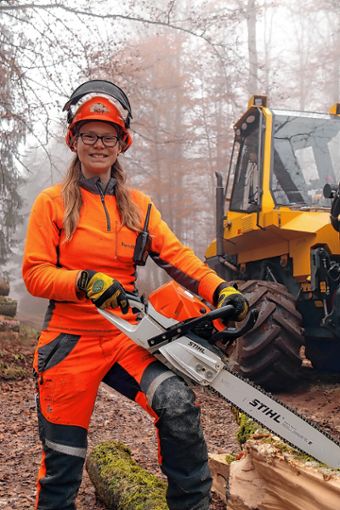 Verstärkt seit August das Team der städtischen Forstwirte: Christin Dörflinger. Foto: Werner Müller
