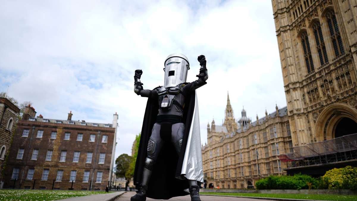 Great Britain: Count Dustbin Face wants to storm London City Hall – entertainment