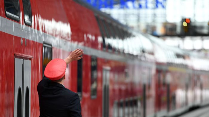 Deutsche Bahn: Umfrage: Gewalt gegen Bahn-Mitarbeiter ist verbreitet