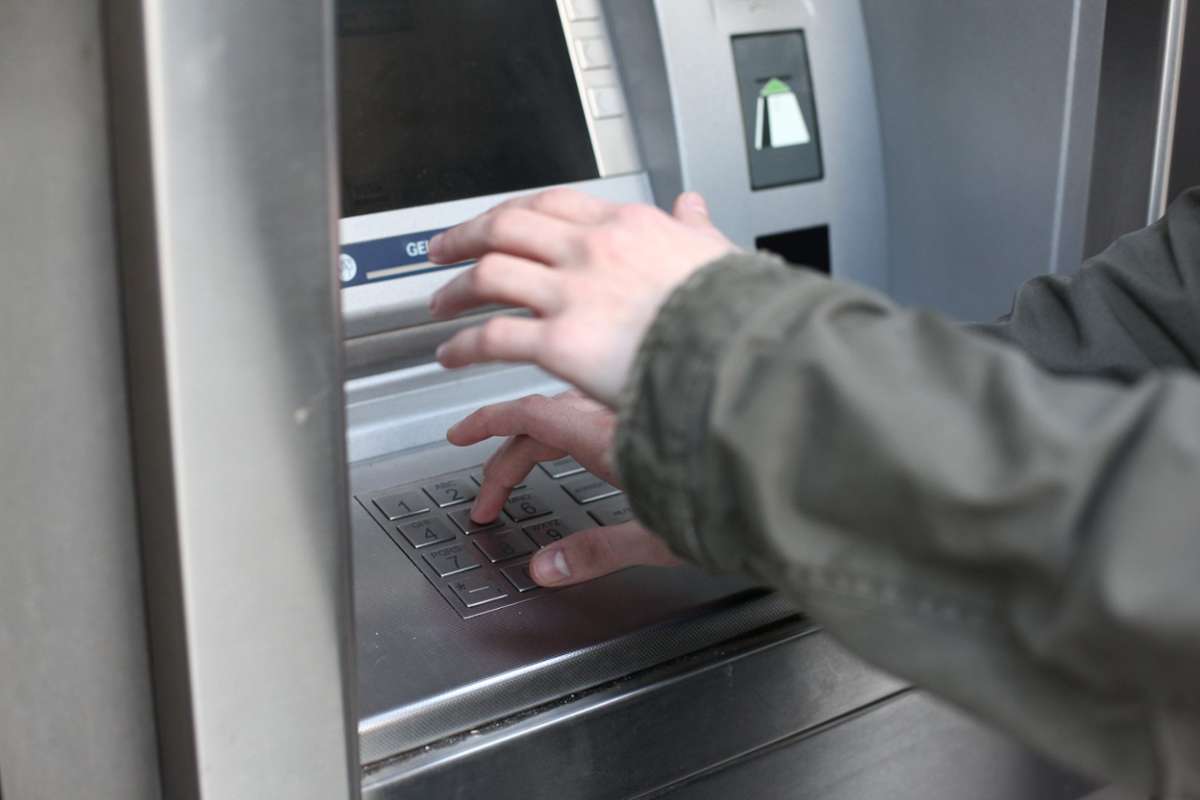 Lörrach: Versuchter Aufbruch eines Geldautomaten