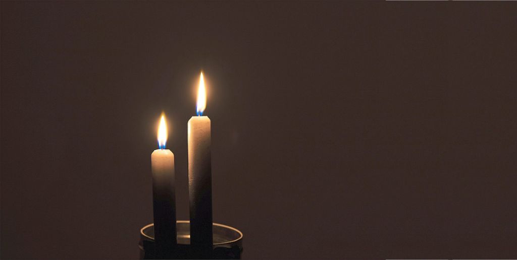 Blaulicht vom 16. Januar: Kerze brennt Loch in Fernseher