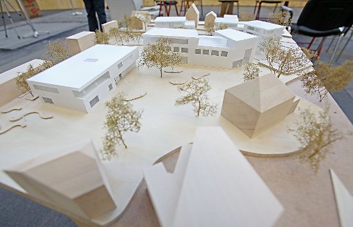 Der Entwurf des Architekturbüros Thoma.Lay.Buchler und acht weitere wurden am Wochenende im Atelier Schöpflin ausgestellt. Foto: Kristoff Meller Foto: mek