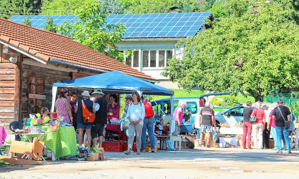Malsburg-Marzell: Flohmarkt lockt