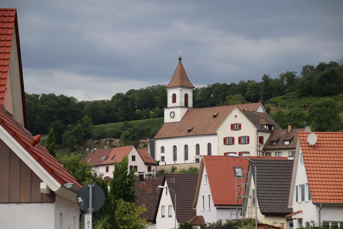Efringen-Kirchen: Eine Kirche feiert Geburtstag